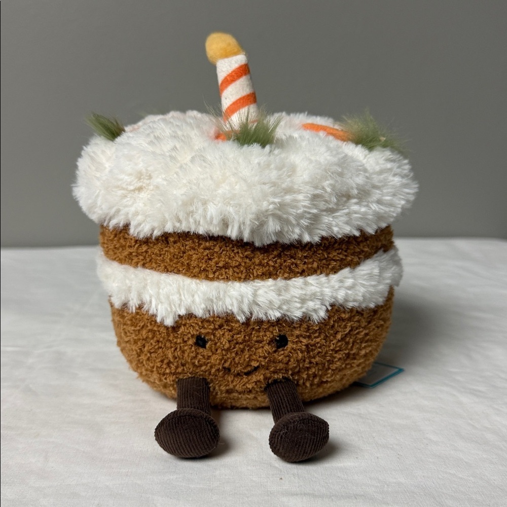 Jellycat Amuseables Carrot Cake Chicago Exclusive NWT In Box [|||] - Picture 2 of 9
